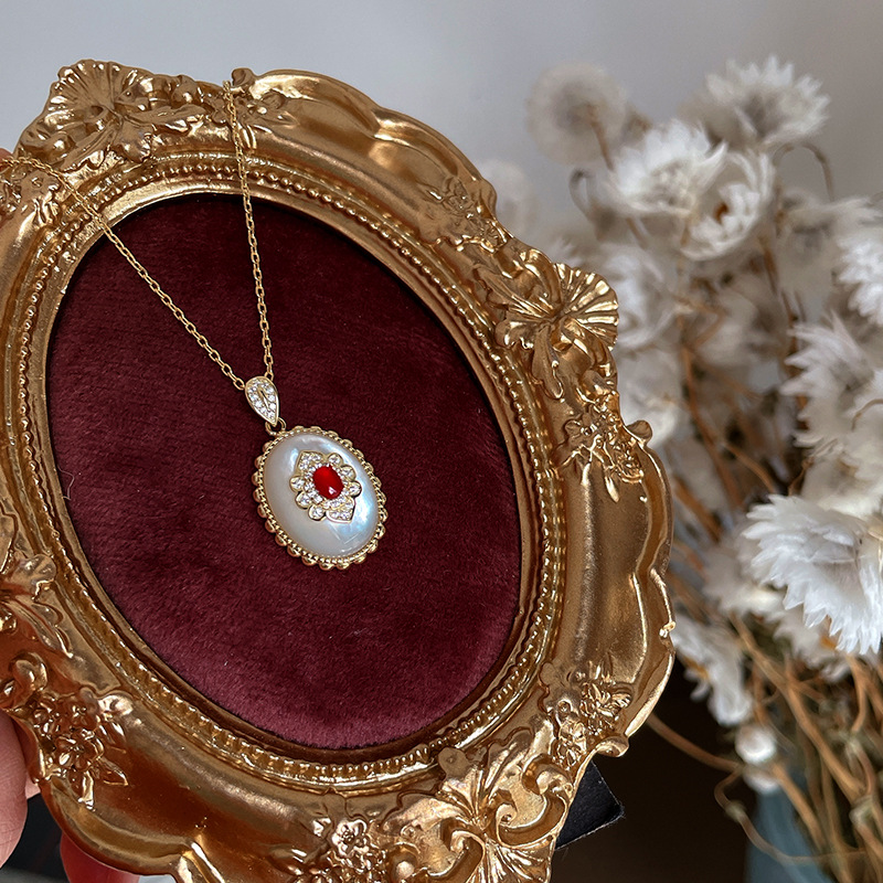 Women's Fashion Light Luxury F - Birth Flower Necklace recensione e prezzo