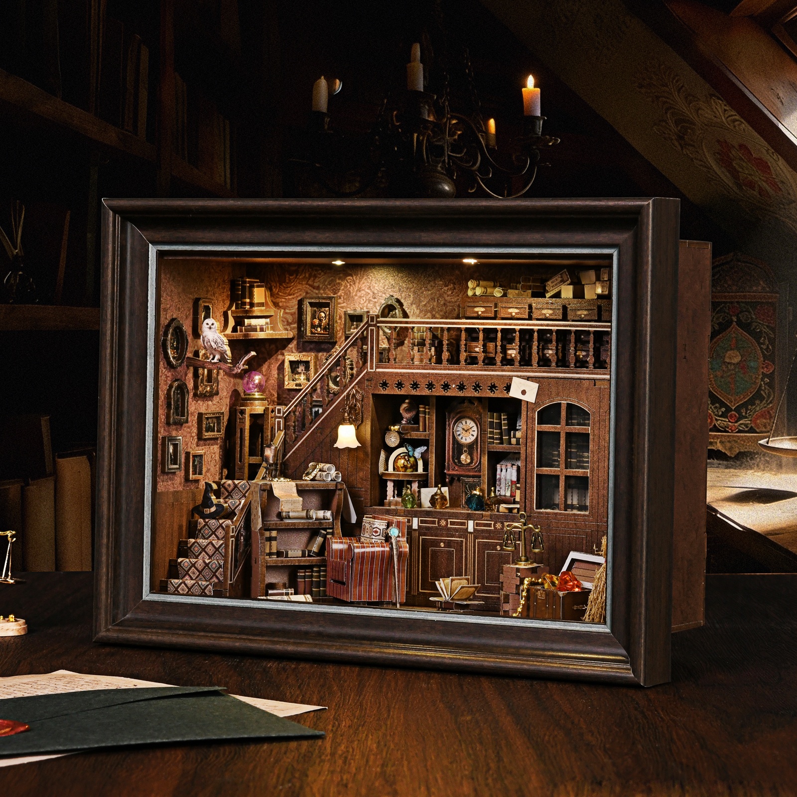 Book Nook Kit Secret Attic DIY - Engraved Wood Frame recensione e prezzo