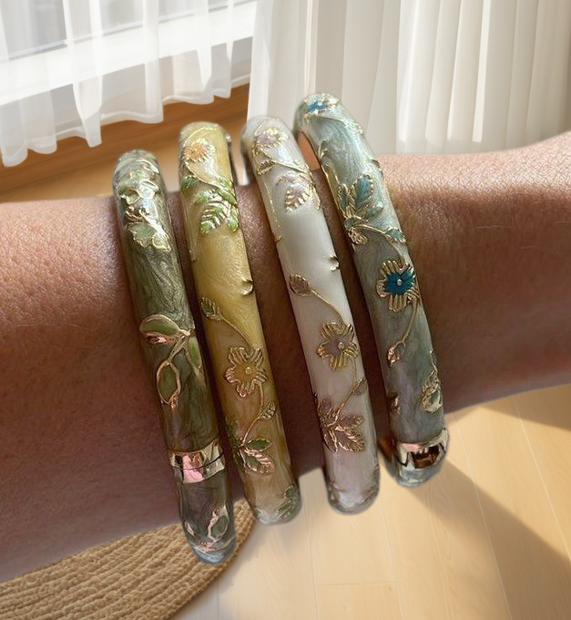 4 small floral bracelets ename - Coordinates Bracelet recensione e prezzo