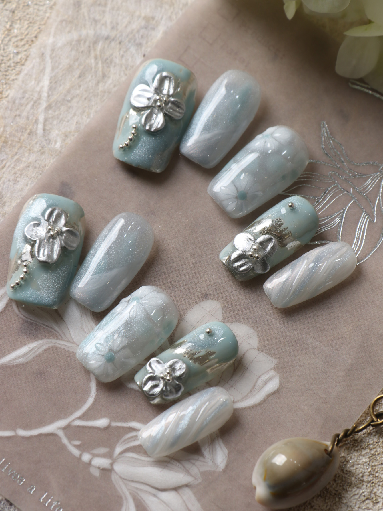 10Pcs Press on Nails Blue Whit - Pressed Flower Art recensione e prezzo