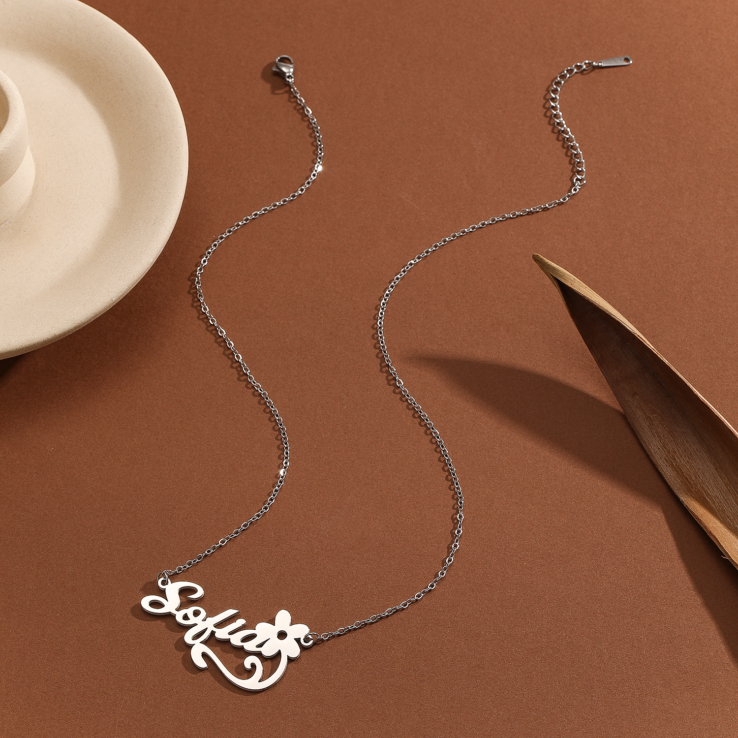 Stainless Steel Flower Letter  - Name Necklace Custom recensione e prezzo