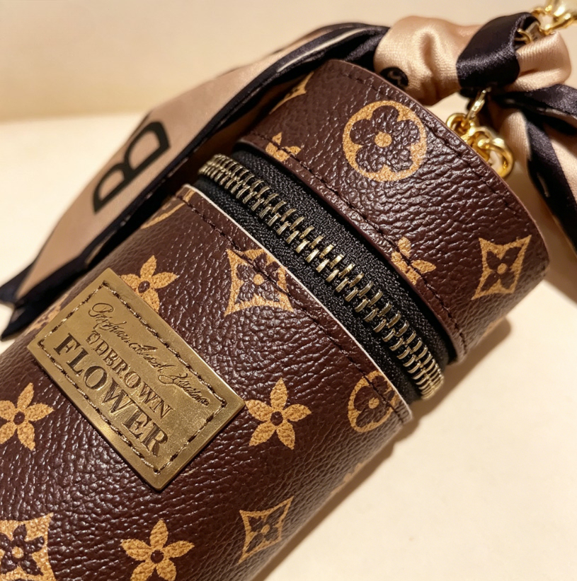 Vintage Brown Floral Monogram  - Monogram Keychain Leather recensione e prezzo