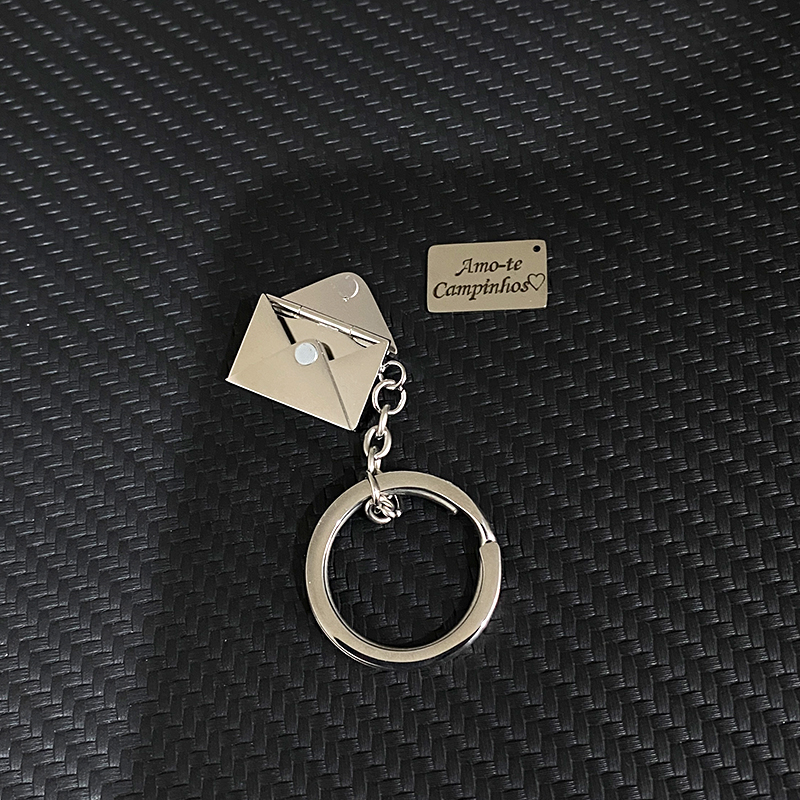 Can Open Envelope Custom Keych - Initial Ring Custom recensione e prezzo