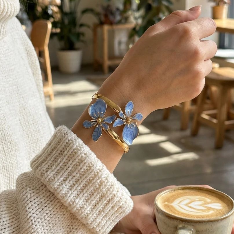 Elegant Enamel Flower Open Cuf - Coordinates Bracelet recensione e prezzo